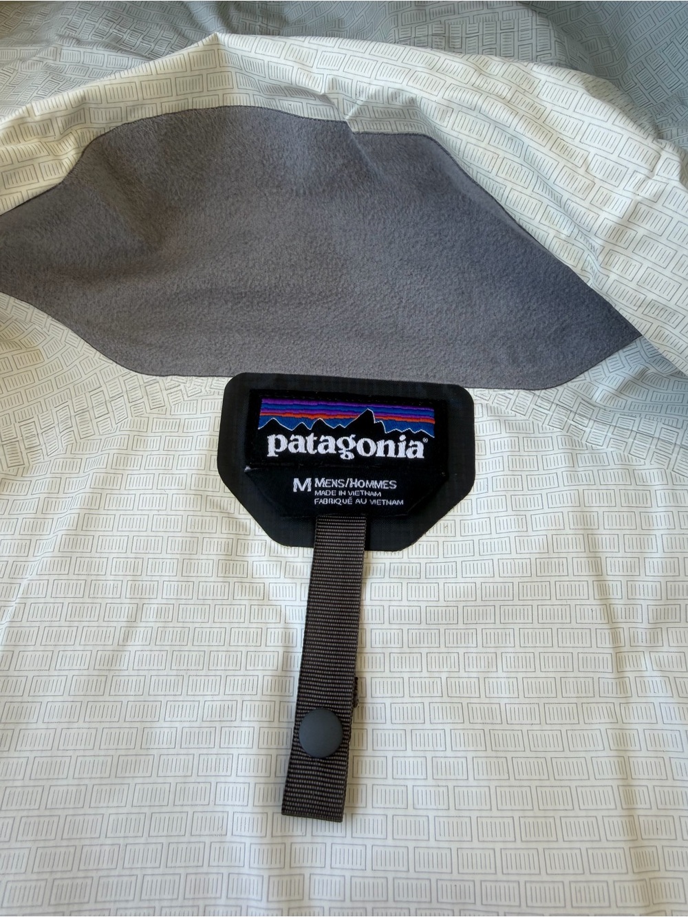 Patagonia Torrentshell 2.5L H2No Rain Jacket - Picture 14 of 16
